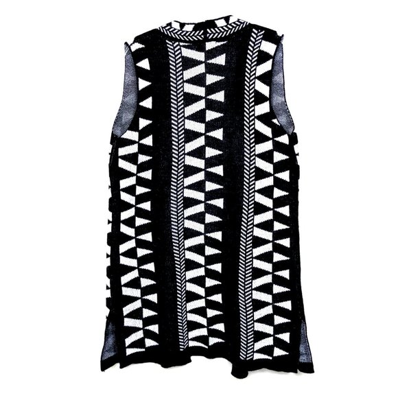 Cato Geometric Black & White Long Fuzzy Open Vest - Picture 2 of 6